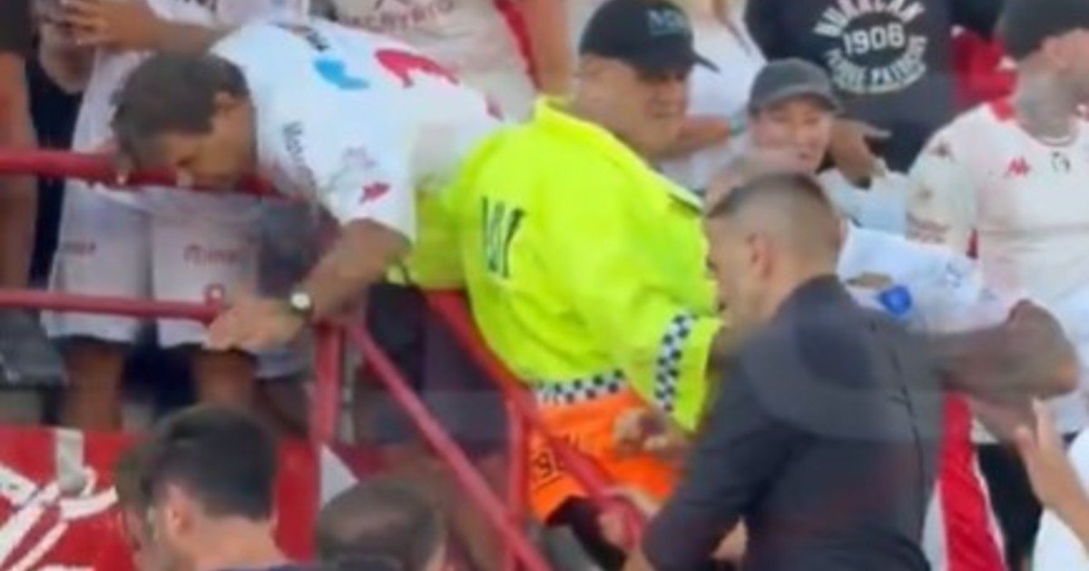 Qué pasará con el hincha de Huracán que le tiró una trompada a un jugador de San Lorenzo: la dura sanción que recibiría