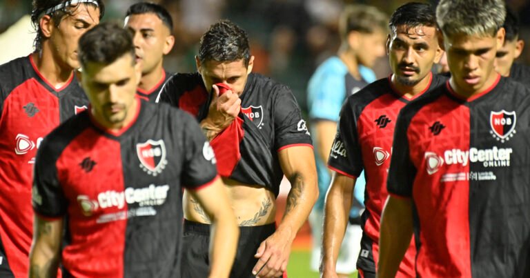 Crisis en Newell's antes del clásico vs Rosario Central: bomba molotov al auto de un jugador y bandera con amenazas