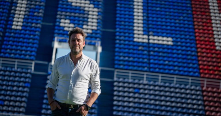 Sergio Costantino, el presidente transitorio de San Lorenzo que busca sacar a flote al Titanic azulgrana, a fondo con Clarín: "El club no va a quebrar"