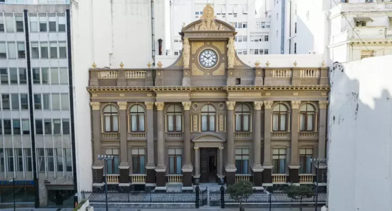 El mercado corrige: a cuánto llegará el dólar y la inflación en 2026