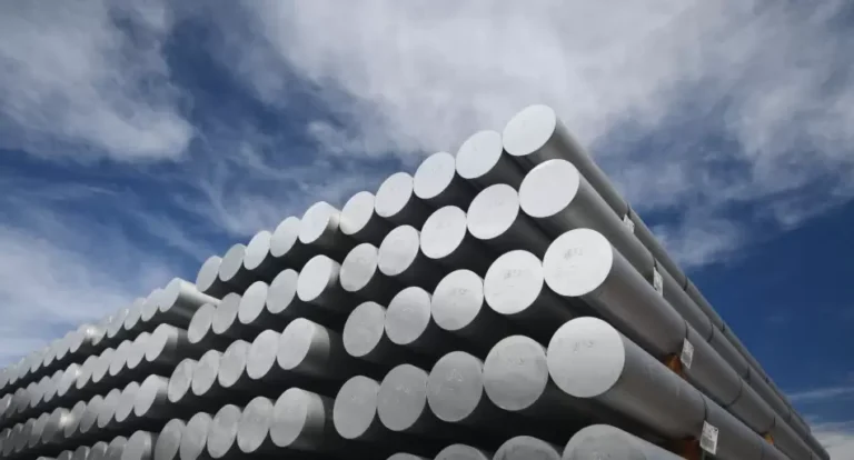 ALUMINIO CHINO: Caputo elimina arancel y vuelve a golpear al dueño de FATE