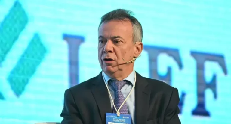 "Vas a seguir teniendo reestructuración de empresas": Fate y la apertura sin anestesia según Daniel Artana