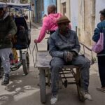 EE.UU. permitirá que empresas estadounidenses revendan petróleo venezolano a Cuba