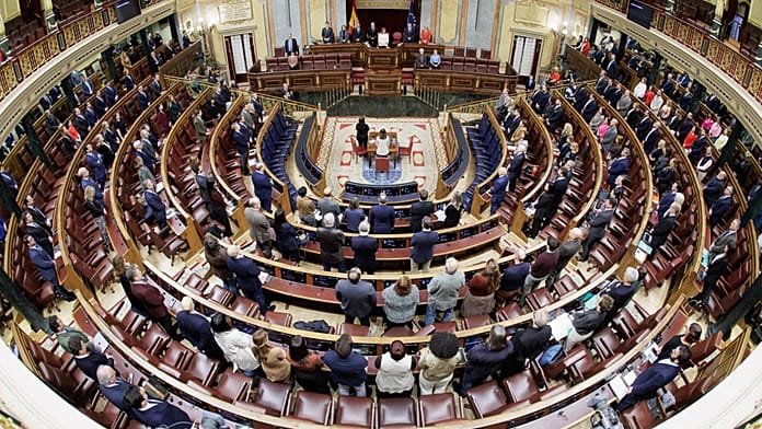 El Congreso aprueba la revalorización de las pensiones en 2026 y tumba el escudo social