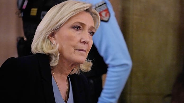 Marine Le Pen: La Fiscalía ordena 4 años de prisión y 5 de inhabilitación, sin ejecución provisional