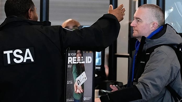 EE.UU. endurece los requisitos de entrada: ¿Qué datos deben aportar los viajeros a partir de ahora?