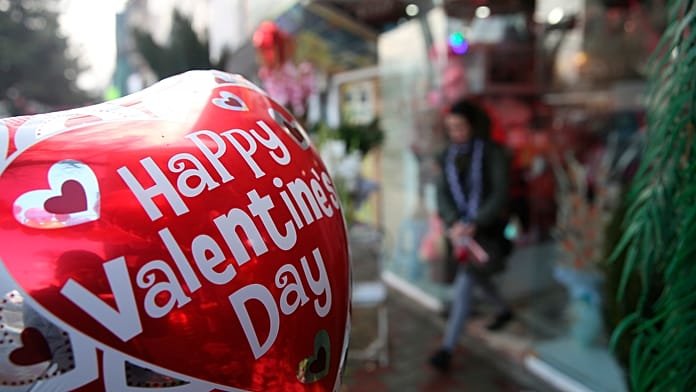 ¿Cómo pasó San Valentín de ser un sacrificio a una fiesta polémica y comercializada?