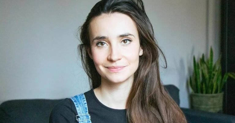 ¿Cómo es el libro que alerta sobre la extrema derecha y que vendió más de 400.000 ejemplares en Francia?