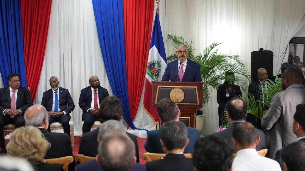El Consejo de Transición de Haití transfiere el poder al primer ministro Fils-Aimé