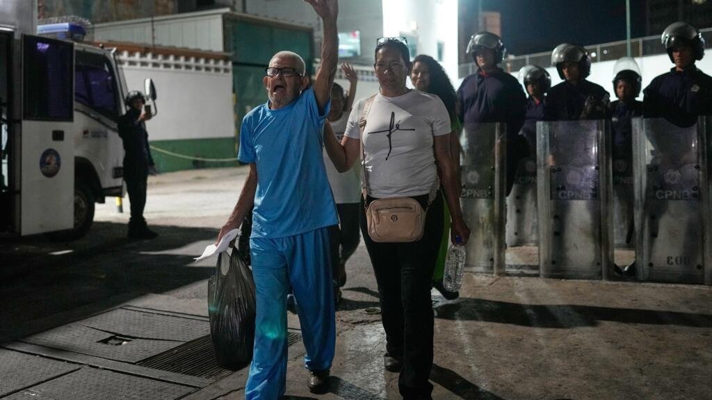 #VenezuelaHoy: 17 presos políticos son excarcelados; ataque de EE. UU. en el Caribe deja tres muertos