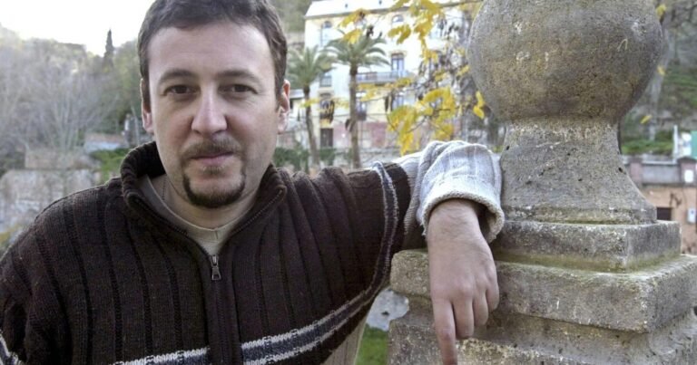 ‘Aurora Q.’: un falso policial que parodia al psicoanálisis lacaniano y a la academia