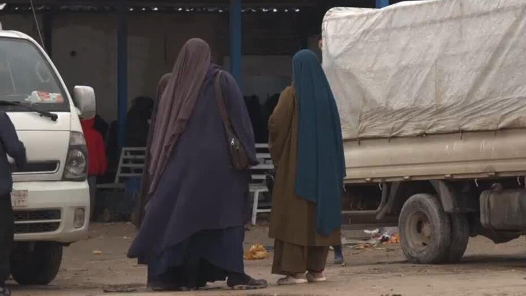 Futuro incierto para los desplazados en el campo de Roj