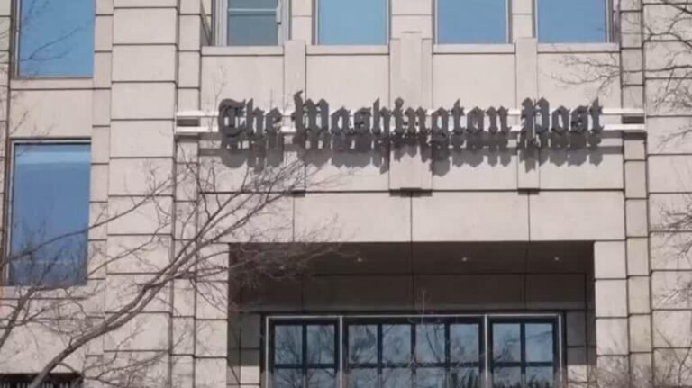 Estados Unidos: renuncia el director general del Washington Post tras despido masivo de periodistas