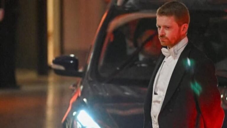 Renuncia el jefe de gabinete de Keir Starmer por vínculos de Mandelson con Jeffrey Epstein