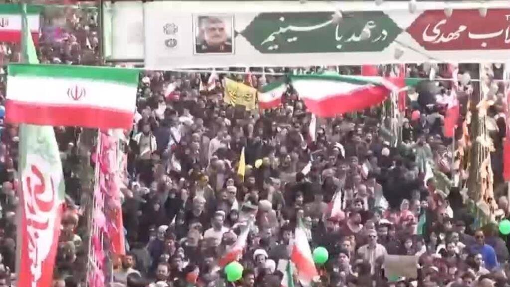 Irán: ciudadanos a las calles por el aniversario 47 de la Revolución Islamica