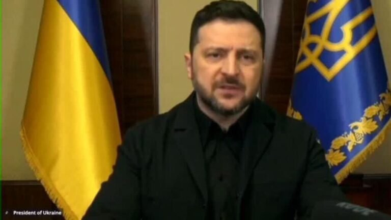 Cuatro años de guerra en Ucrania: Zelenski agradece ayudas de aliados, pero pide más armas