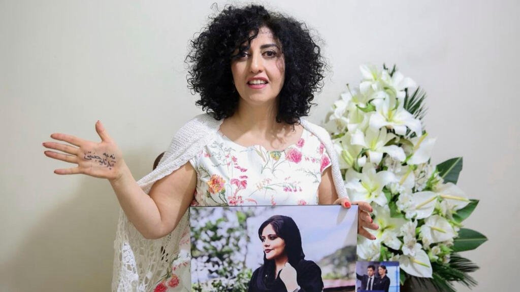 Irán: la Nobel de la Paz, Narges Mohammadi, condenada a siete años y medio de prisión