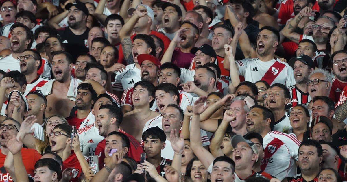 “Jugadores…”, el estallido en el Monumental tras el cuarto gol de Tigre a River