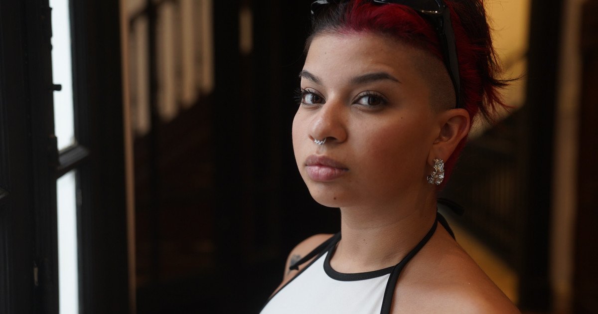 Candu Domínguez: de "la chica de TikTok que canta" a mostrarle sus canciones a Rosalía y que ella la recomiende al mundo