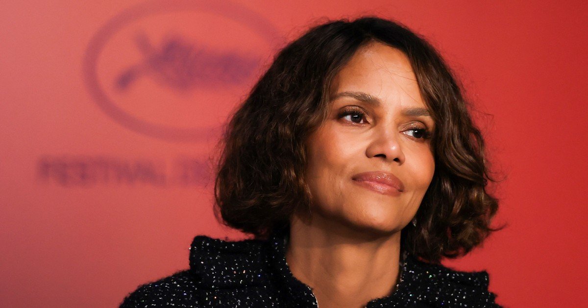 Halle Berry se siente discriminada porque le dicen que está bella "a los 59 años"