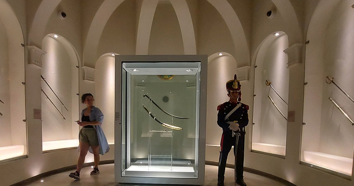 Sable corvo de San Martín: ¿qué dice la cautelar de los herederos de Rosas y qué puede hacer la jueza?