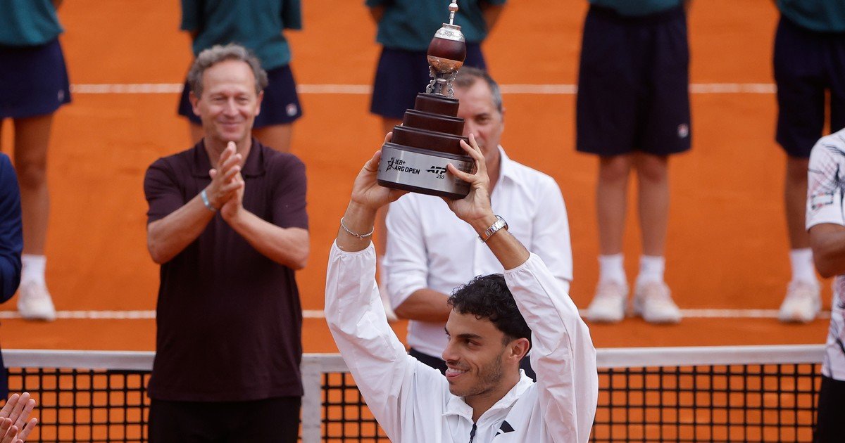 Francisco Cerúndolo, un jugador que se impuso con la autoridad de los buenos en serio