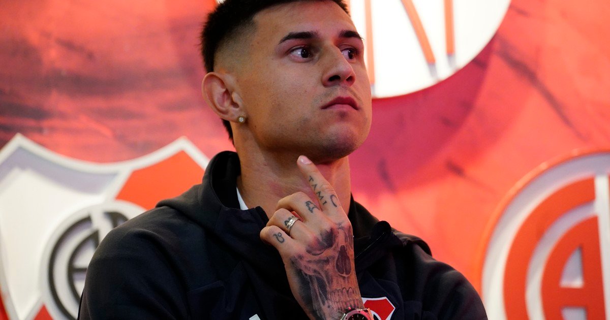 Adam Bareiro confirmó el interés de Boca y habló de su futuro: ¿llega otro 9 para Úbeda?