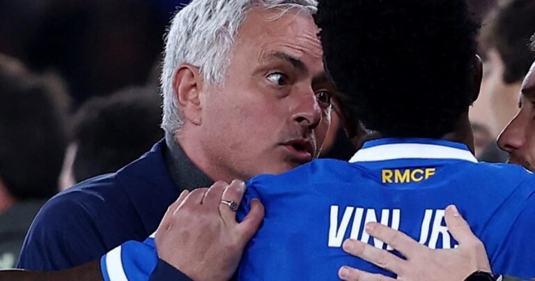 Sigue la polémica Vinícius vs Prestianni en Europa: el DT del Bayern Munich destrozó a Mourinho tras el escándalo