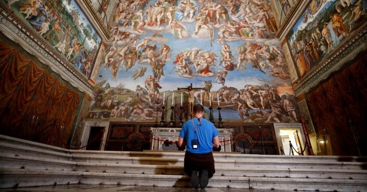 ‘El Juicio Final’ de Miguel Ángel está siendo restaurado por primera vez en 30 años en la Capilla Sixtina