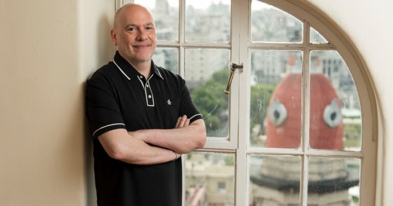 “Buenos Aires revelada”: el libro que rescata 110 fachadas anónimas de la Ciudad