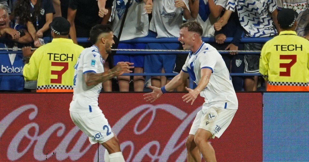 Vélez tuvo una ráfaga de cuatro minutos y con dos goles de Matías Pellegrini le dio un golpe duro a Boca