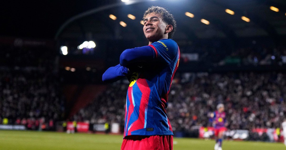 Lamine Yamal superó la marca goleadora de Diego Maradona en Barcelona, que eliminó al Albacete y es semifinalista de la Copa del Rey