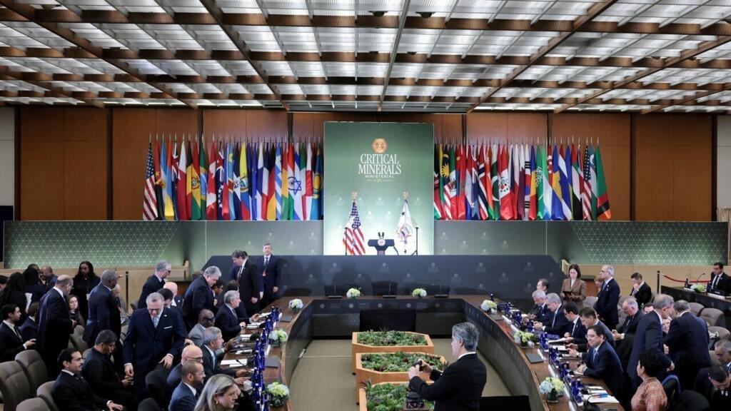 Trump busca blindar a EE. UU. ante China para garantizar el suministro de minerales críticos