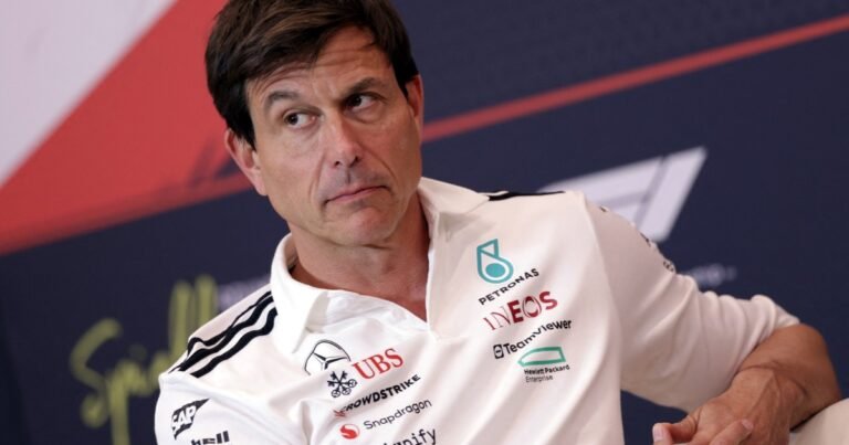 Fórmula 1: la desafortunada broma de Toto Wolff con Jefrey Epstein por las críticas a Mercedes