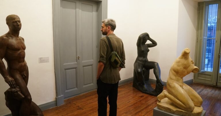 ‘Inercia’: esculturas del Palais de Glace salen de la reserva y se muestran en la Manzana de las Luces