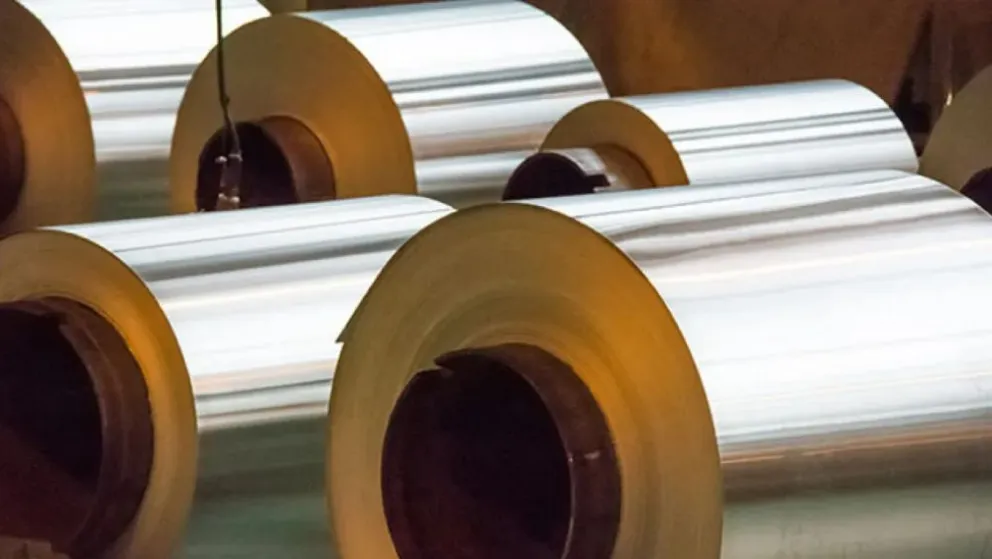 Economía decidió no renovar el arancel del 28% para el foil de aluminio chino que beneficiaba a Aluar