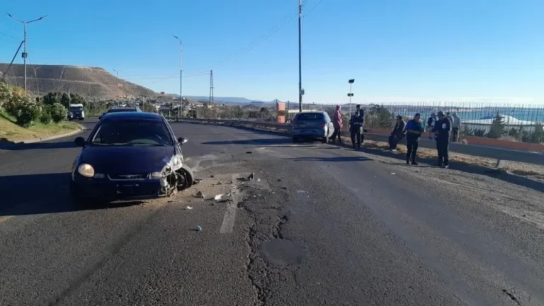 Comodoro: choque sin heridos en la curva del Chalet Huergo