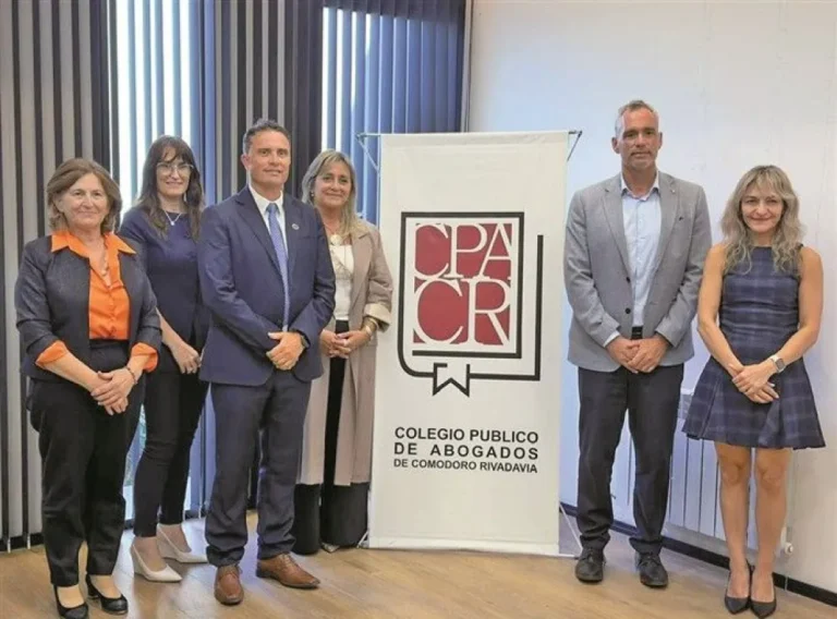 Convenio de colaboración entre la Facultad de Ciencias Jurídicas y el Colegio Público de Abogados
