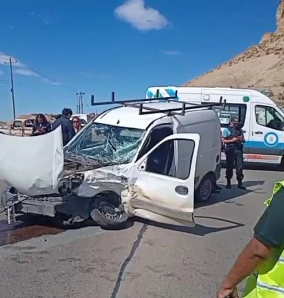 Fuerte choque camino a Laprida