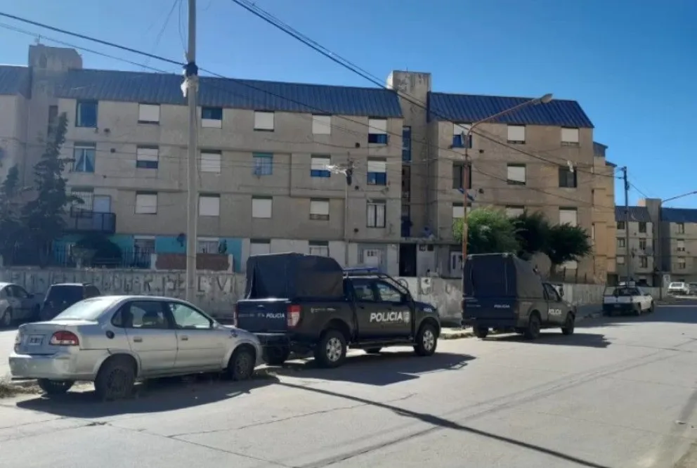 Tiroteo en Caleta Olivia: demoran a un menor de 15 años con una tumbera