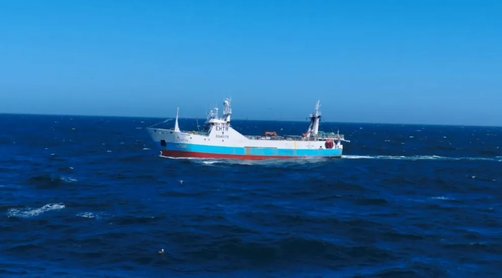 Detectaron la presencia ilegal de un buque pesquero español en la Zona Económica Exclusiva Argentina