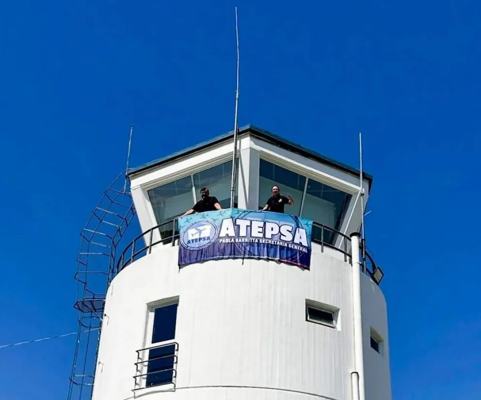 Suspendieron el paro de controladores aéreos y los vuelos funcionarán con normalidad