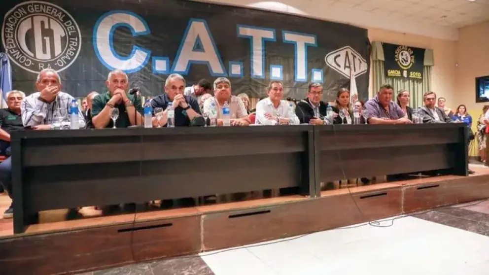 Gremios del transporte van a un paro este miércoles cuando se debata la Reforma Laboral