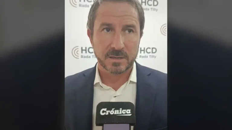 Merino estuvo presente en la apertura de sesiones en Rada Tilly