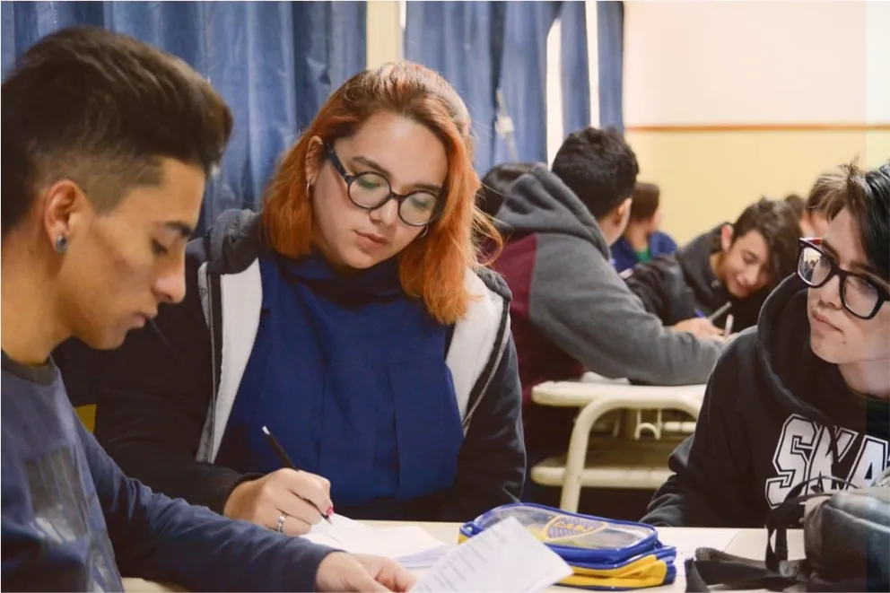 Becas al mérito académico para estudiar Radiología y Seguridad e Higiene Laboral: cómo inscribirse y requisitos
