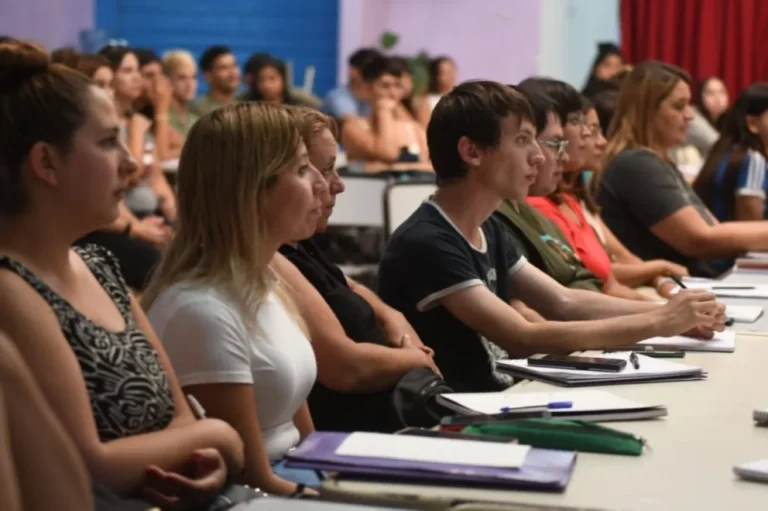 En Tecka abren preinscripción a tecnicaturas para el ciclo 2026