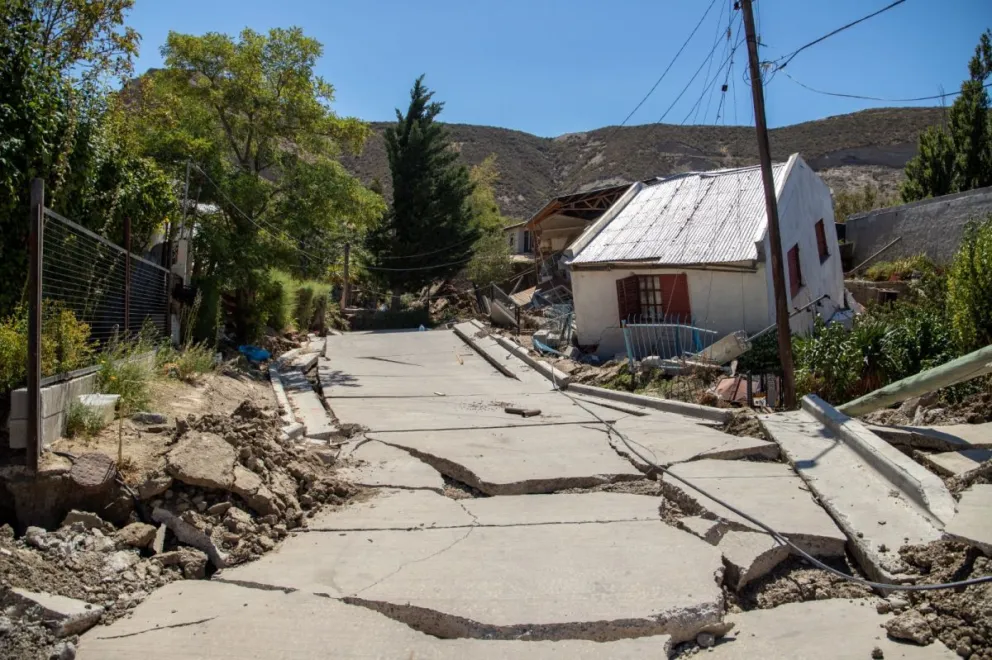 Construirán 54 viviendas para los damnificados por el desplazamiento del Cerro Hermitte