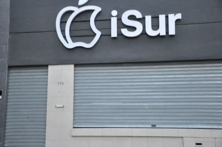 Robo millonario en Comodoro: "Se llevaron una gran cantidad de celulares de alta gama"