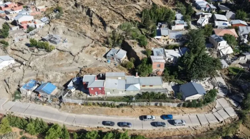 Proponen crear una Comisión Especial para controlar los fondos por el desplazamiento del Cerro Hermitte