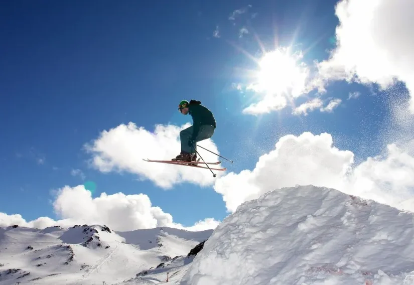 Esquí en La Hoya: Lanzan pases con precio promocional y beneficios flex para 2026